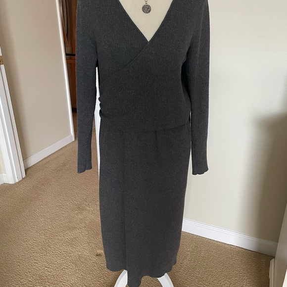 Leith knit dress. - Picture 7 of 9